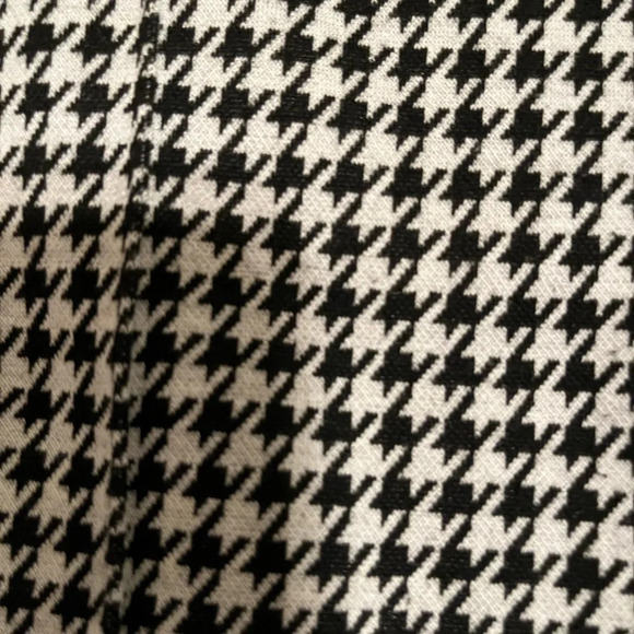 TAHARI~HOUNDSTOOTH~LEGGINGS~SMALL - Picture 5 of 6